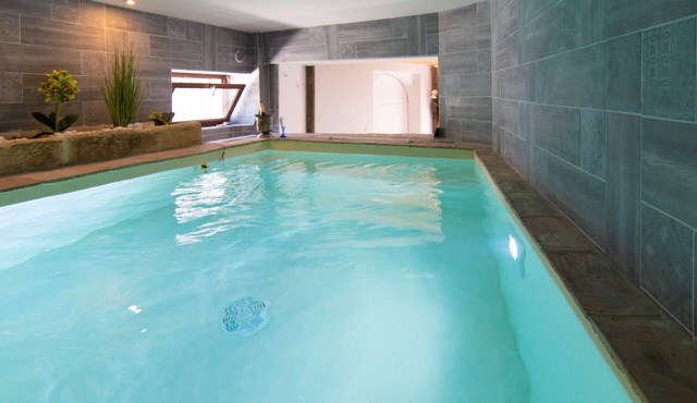 Between Nîmes and Montpellier: Duplex Pool/Jacuzzi, Terrace-BBQ, Sauna and more!