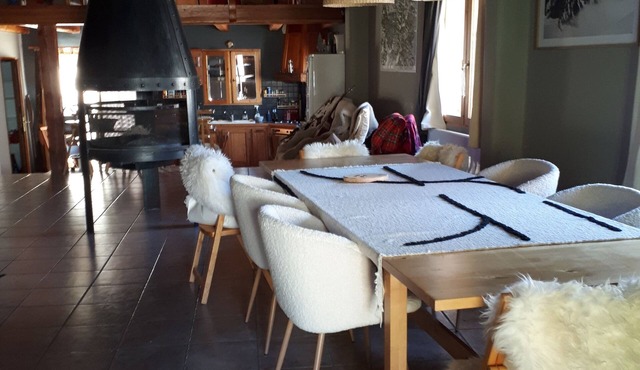 Between ST VERAN AND CEILLAC Beautiful chalet comfort mezzanine fireplace 3Bathrooms