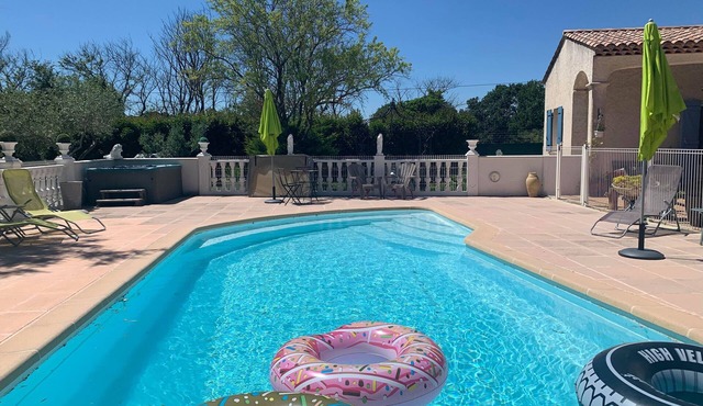 Between Sea and Mountain, so that these holidays are harmonious .