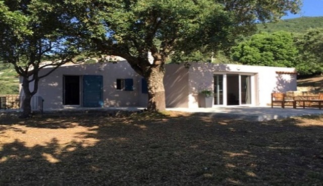 Between sea and mountains