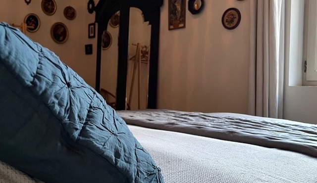 Between sea and mountains