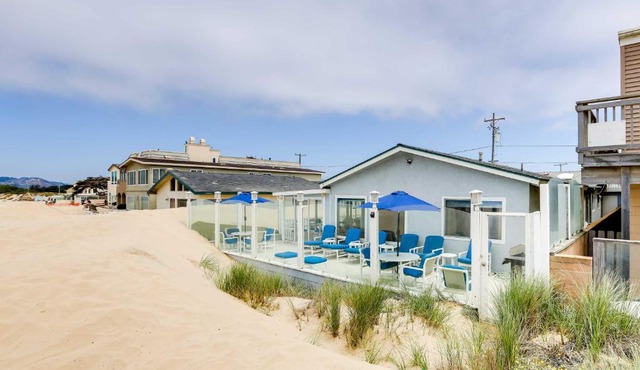 Between the Dunes Breezy Beachfront Oceano Home!