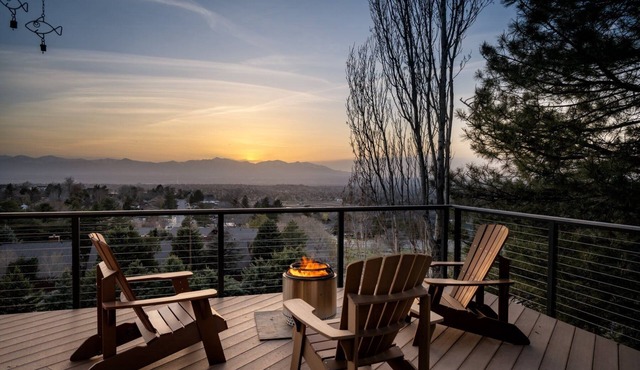 Between the Canyons Retreat