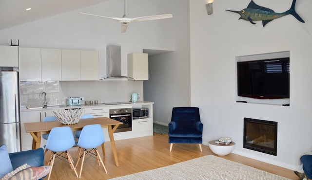 between two beaches -Freshwater and Manly