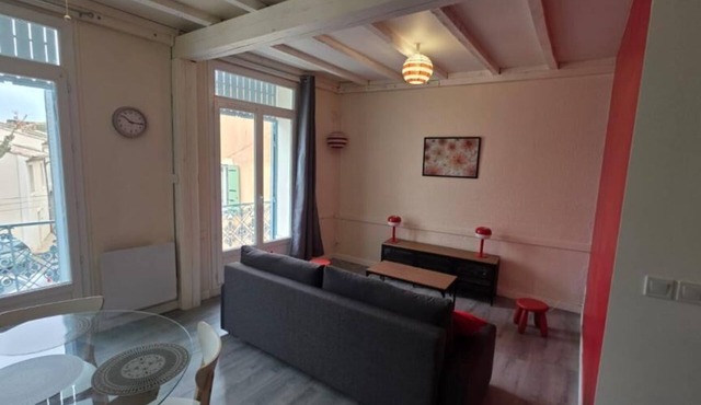 Between vineyards and the Canal du Midi