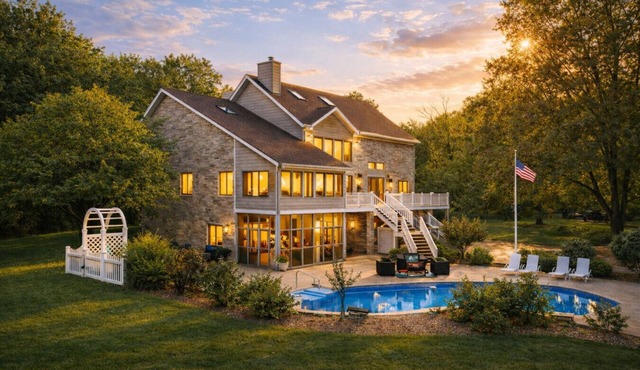 Beulah House | Pool, Arcades, Theater + Lake Access