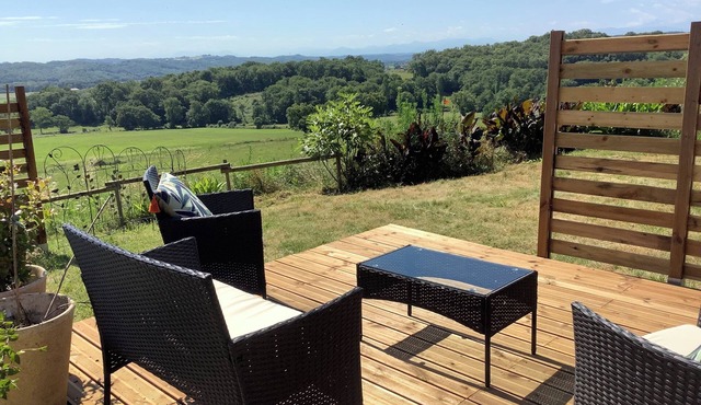 Beutiful home with terrace and private salon garden in the Gers. nnnn