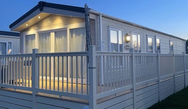 Beutiful Park home . in quiet location on holiday park packed with amenaties