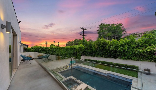 Beverly 6BR Oasis w/Pool & Spa