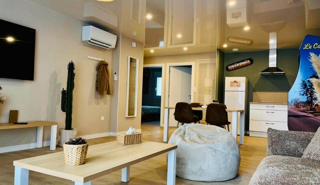 Beverly Hills - Family suite with pool