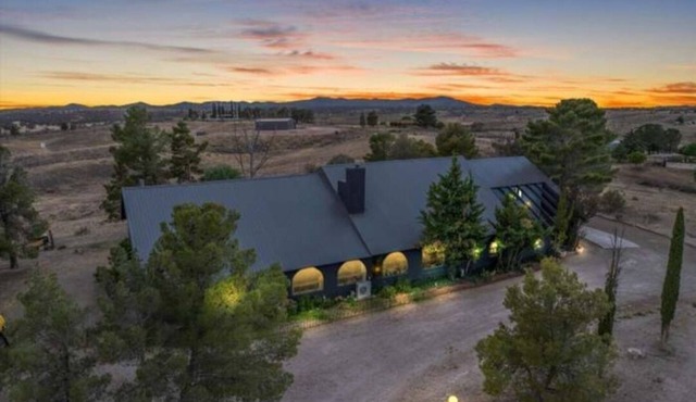 Bewitching Mansion in the heart of wine country with indoor heated pool.