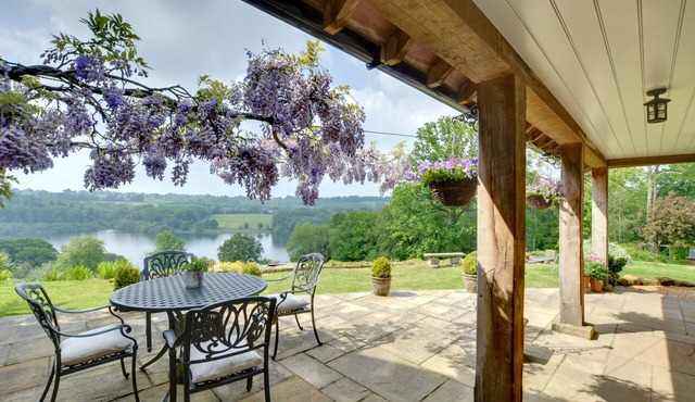 Bewl Water View - One Bedroom House, Sleeps 2