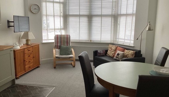 Bexhill Town Centre Flat - Less than 5 mins to the iconic De La Warr Pavillion.