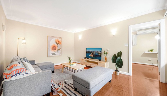 Bexley 5Br near Train & Shpping with pool 10ppl