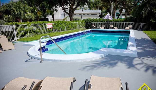 BH Club by Zen Vacation Rentals 2BR/1BA