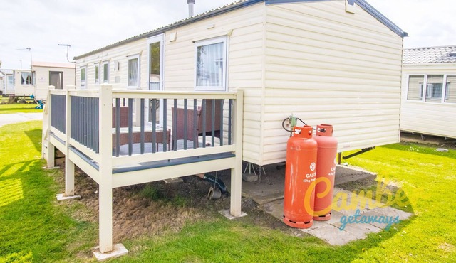 BH07 - Marlie Farm Holiday Park - 4 Bedrooms - Sleep 10