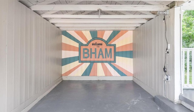 BHAM Beauty! 2 King Bed/2 Bath. Renovated in '22