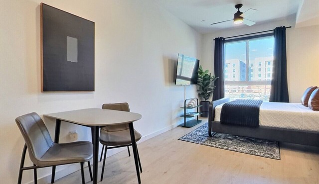 Bham Studio, Gym Access and Steps from Downtown