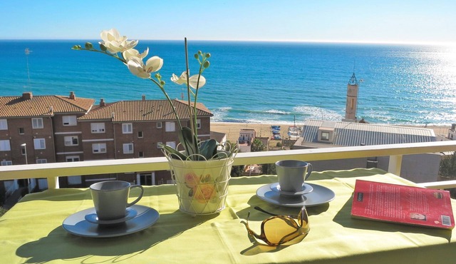 BIANCA & SEAVIEW BEACH apartment with sea view, balcony, Wi-Fi, sand beach.