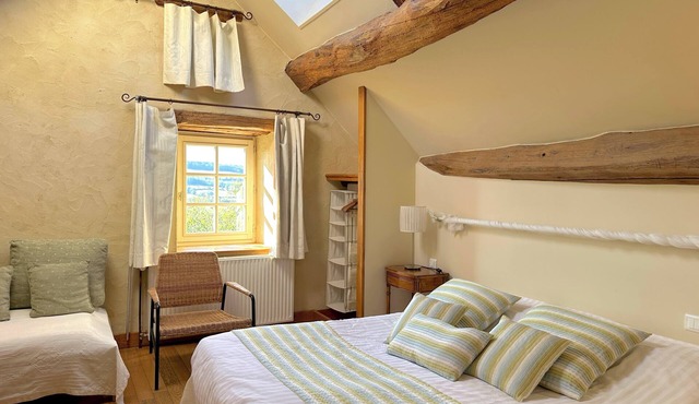 Biche Blanche guest room - Breakfast included