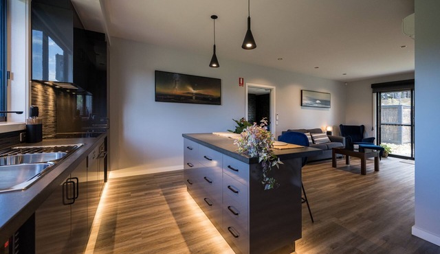 Bienvenida Apartments- (2) Diamonds