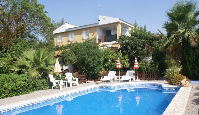 Bienvenido a esta casa, where you will be hospitably welcomed