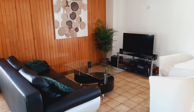 Bienvenue au Gîte "Le Triskell" au Cœur de Caulnes, Proche de Dinan