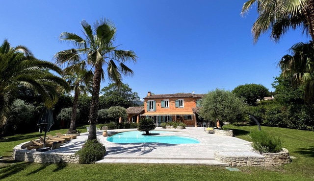 Bienvenue Dans Notre Villa "La Bastide" Située à Saint Paul de Vence