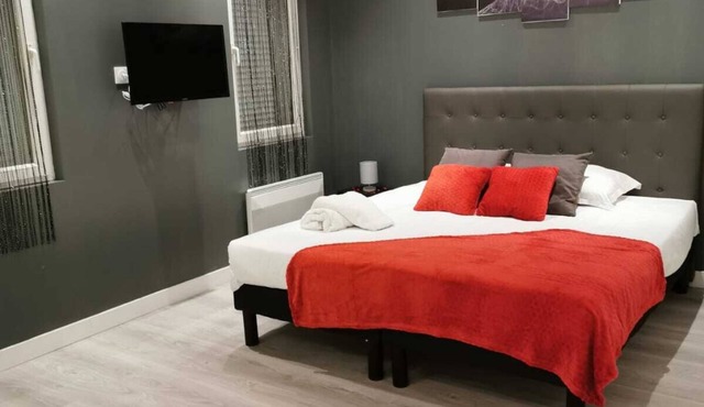 Bienvenus à Belle de Mai, Love Suite