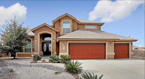 BIG 5BR Home Pets OK RV Parking