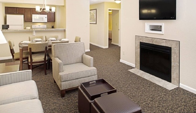 Big and Beautiful 4 Bedroom 4 Bathroom Sleeps 12 Townhouse @ Powhatan Resort