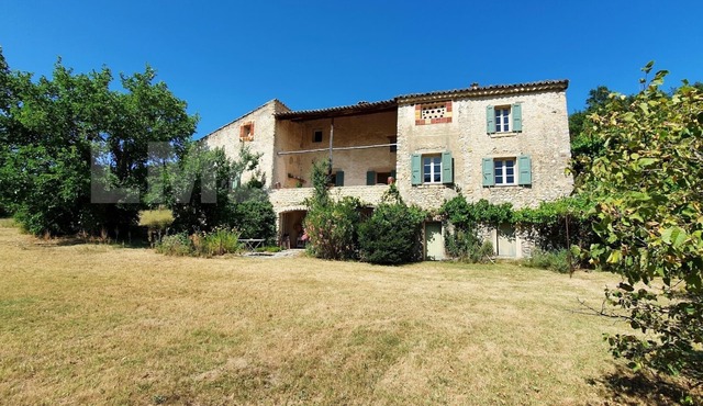 Big authentic housse from the XVI in Provence with swimming pool