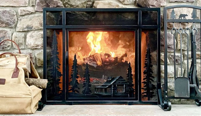 Big Bass Lake Cozy Cabin - Family Friendly, Private Pocono Lake Community