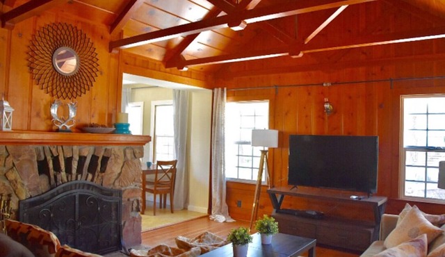 Big Bear Comfy Cozy Cabin