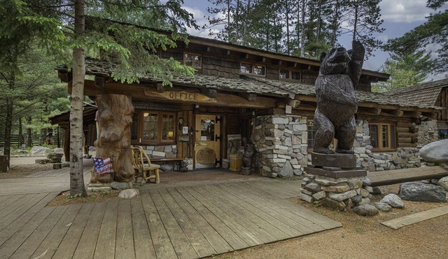 Big Bear Hideaway - Panda Pad log cabin in Boulder Junction