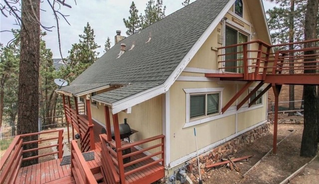 Big Bear Mountain Fairway Hideaway