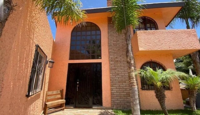 Big Beautiful Plaza Del Mar Home 6 Bedrooms 5.5 Bathrooms, 9 Beds.