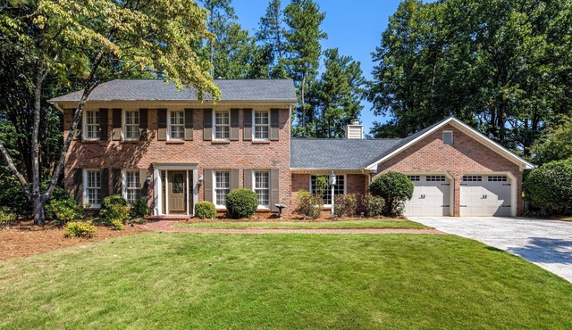 Big Beds for Everyone! Braves Stadium only 2.5 miles away!