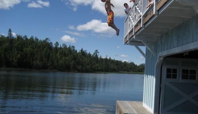Big Blue Boathouse - Private Island-Kenora, Lake of the Woods