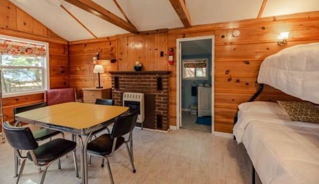 Big Blue Lake Cottages, LLC - Cottage #3