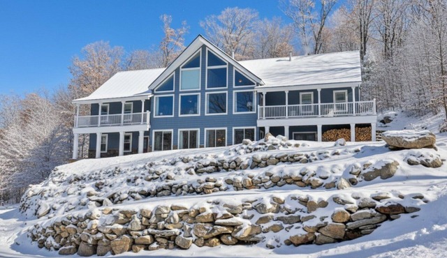 Big Boulder at Killington – 2 Miles to Killington Base with Hot Tub, Sauna, and Views