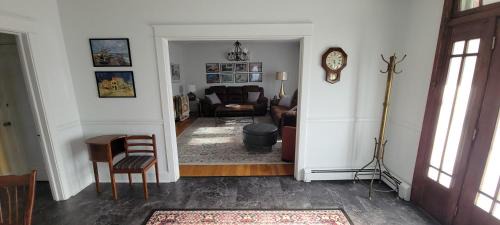 Big bright family home in town