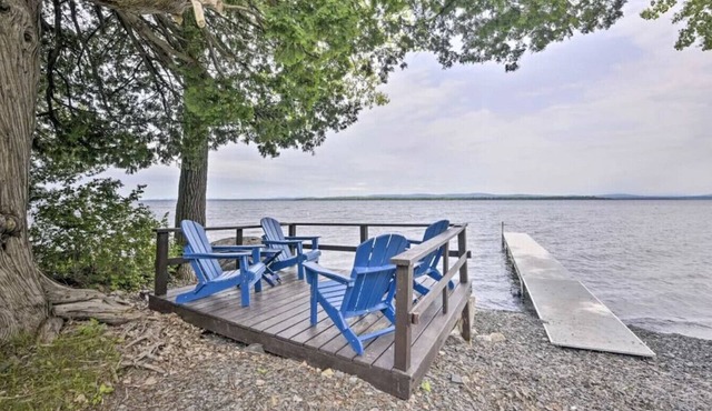 Big Camp · North Hero Lakefront: Just steps to the water!