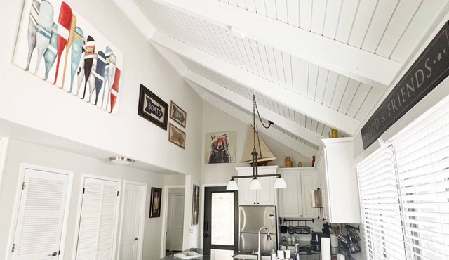 Big Canoe cottage on Lake Sconti with water and golf course views