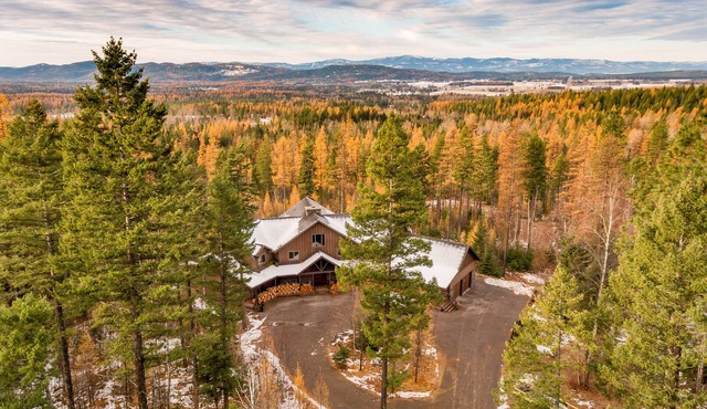 Big Cedar Lodge Secluded Near Flathead Lake - 20 Acres - 6 BD/7 BA Sleeps 14+