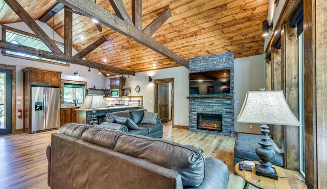 Big Cedar Vacation Rental with Deck and Hot Tub!