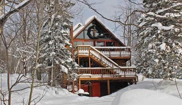 Big Chalet with hot tub on Big Powderhorn Mountain