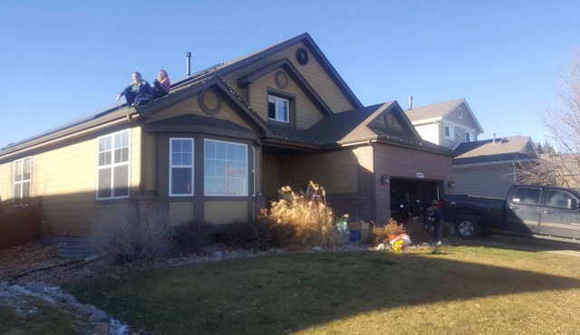 Big clean 5BR house on I25, close to everything on Front Range