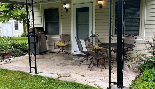 Big Dam Room right off VA Creeper Trail Damascus