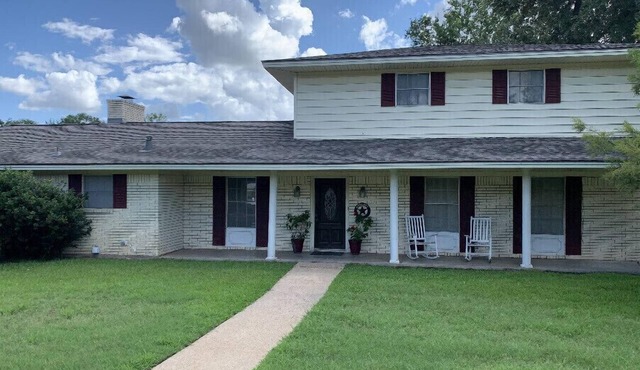 Big family friendly house Close to Texas A&M